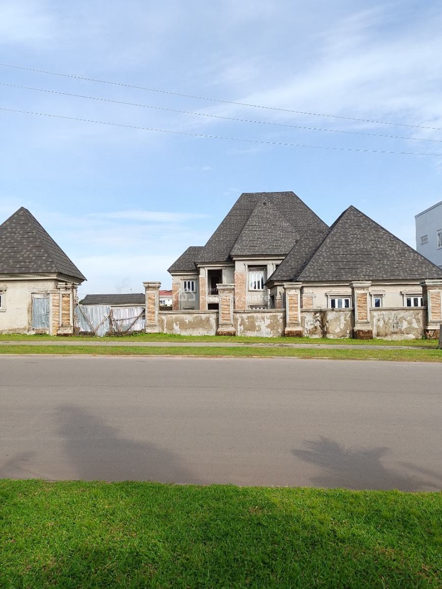 Most Valuable and Strategically Position Plot, Aliu Modibo Street, Just Before Pacesetter School, Guzape District, Abuja, Residential Land for Sale