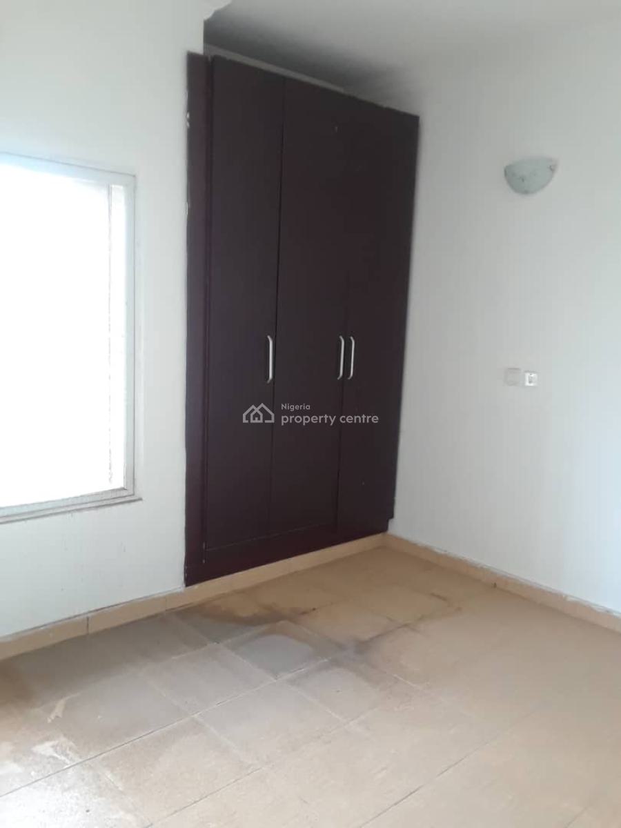 Lightly Furnished 3bedroom Apartment Ideal for Staff Quarters, Beside Pinnock Beach Estate, Osapa, Lekki, Osapa, Lekki, Lagos, Flat / Apartment for Rent