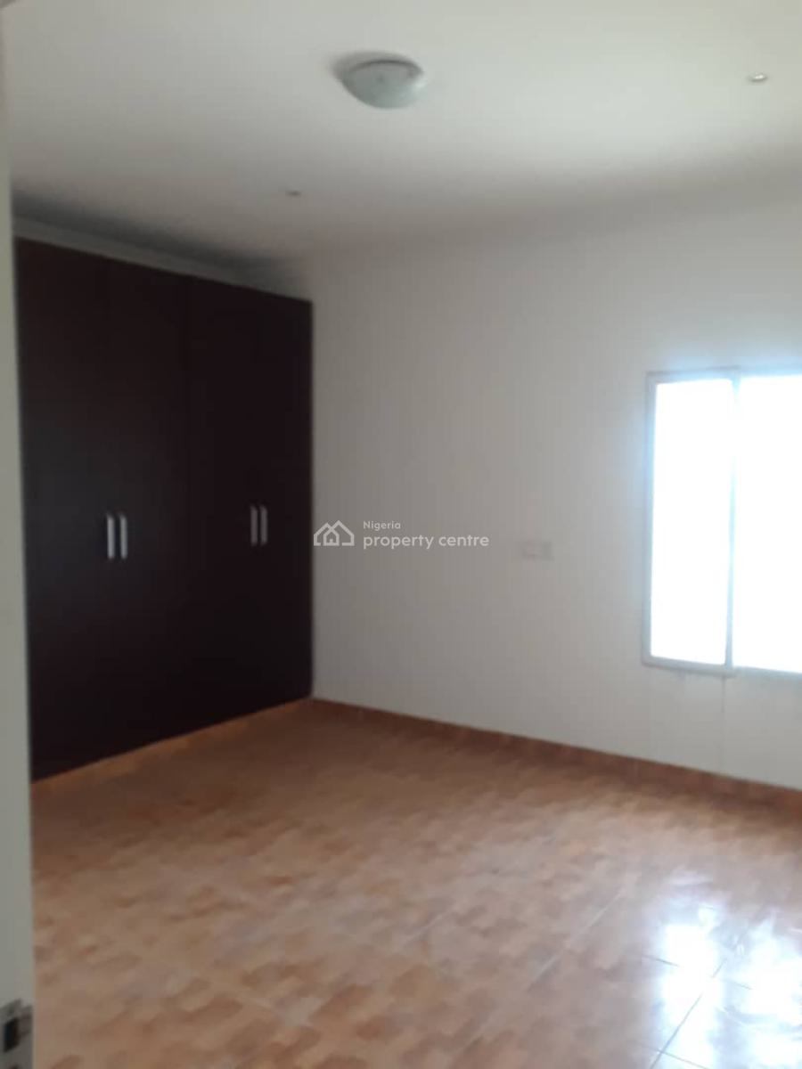 Lightly Furnished 3bedroom Apartment Ideal for Staff Quarters, Beside Pinnock Beach Estate, Osapa, Lekki, Osapa, Lekki, Lagos, Flat / Apartment for Rent