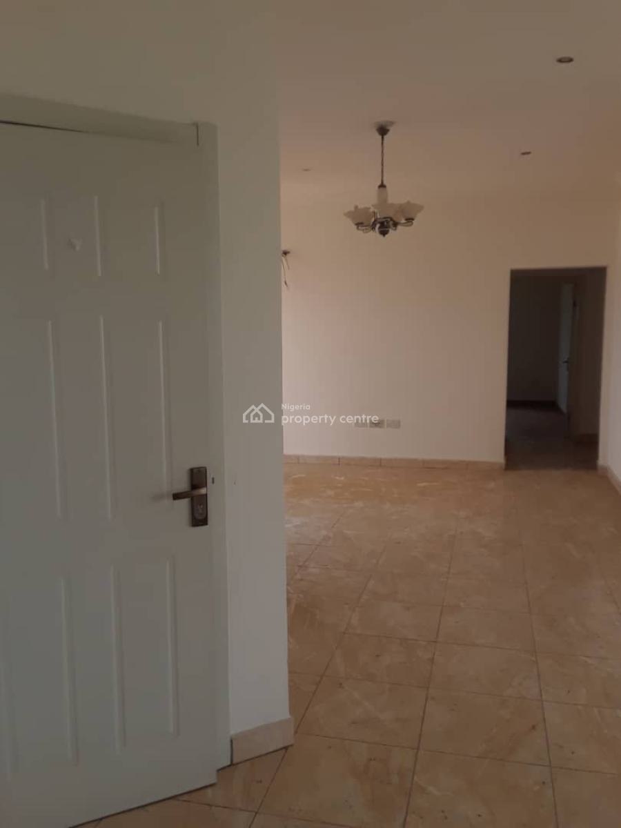 Lightly Furnished 3bedroom Apartment Ideal for Staff Quarters, Beside Pinnock Beach Estate, Osapa, Lekki, Osapa, Lekki, Lagos, Flat / Apartment for Rent