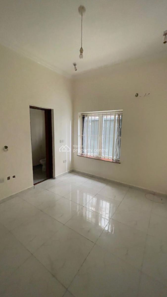 Nice 2 Bedroom Apartment with 2 Parking Spaces, Oniru, Victoria Island (vi), Lagos, Flat / Apartment for Rent