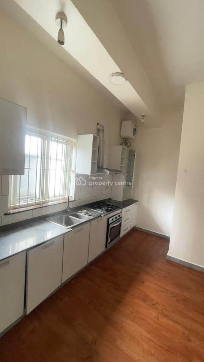 Nice 2 Bedroom Apartment with 2 Parking Spaces, Oniru, Victoria Island (vi), Lagos, Flat / Apartment for Rent