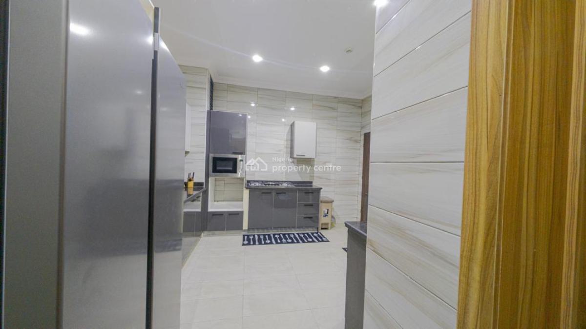 3bedrooms Terrace Duplex with Pool, Lekki Phase 1, Lekki, Lagos, Flat / Apartment Short Let