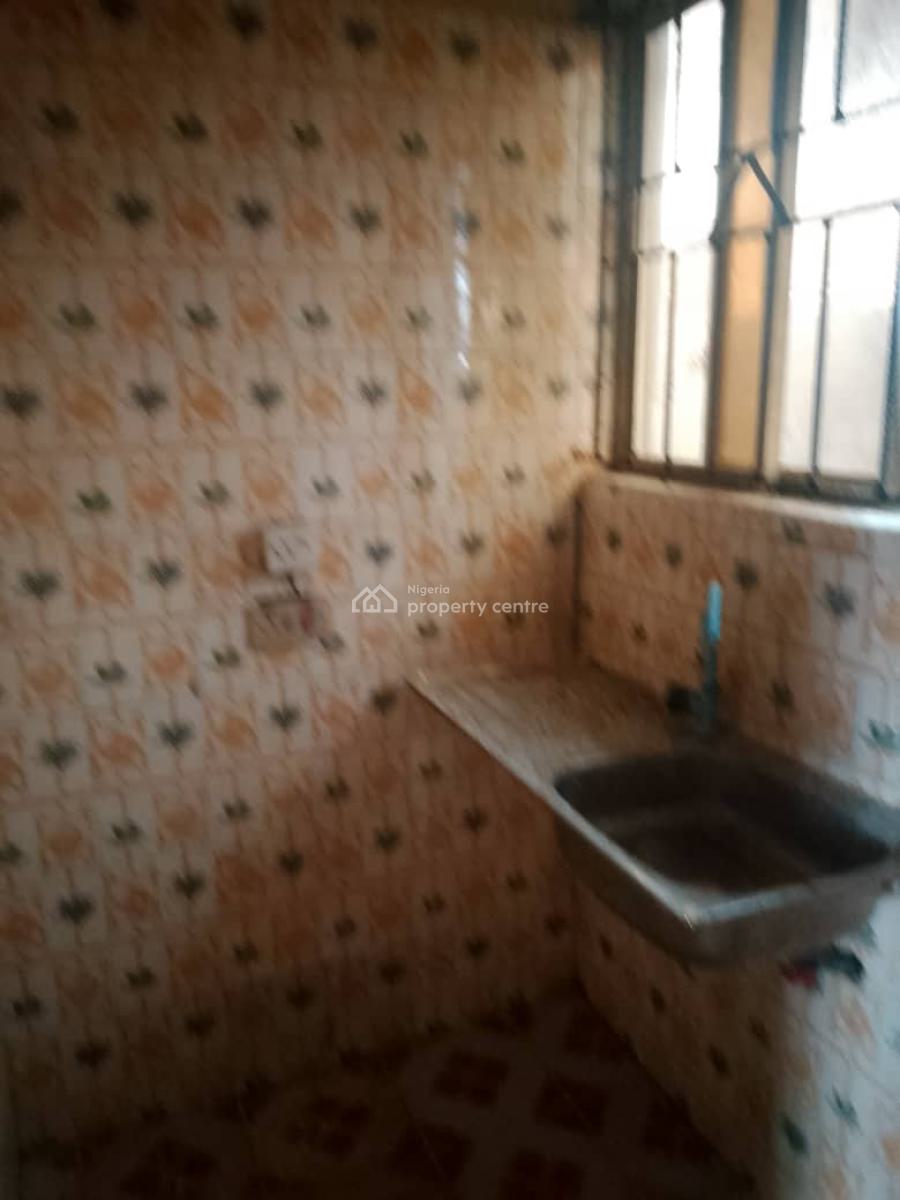 a Clean and Gated Room and Parlor, Lucky Fiber Road, Ikorodu, Lagos, Flat / Apartment for Rent