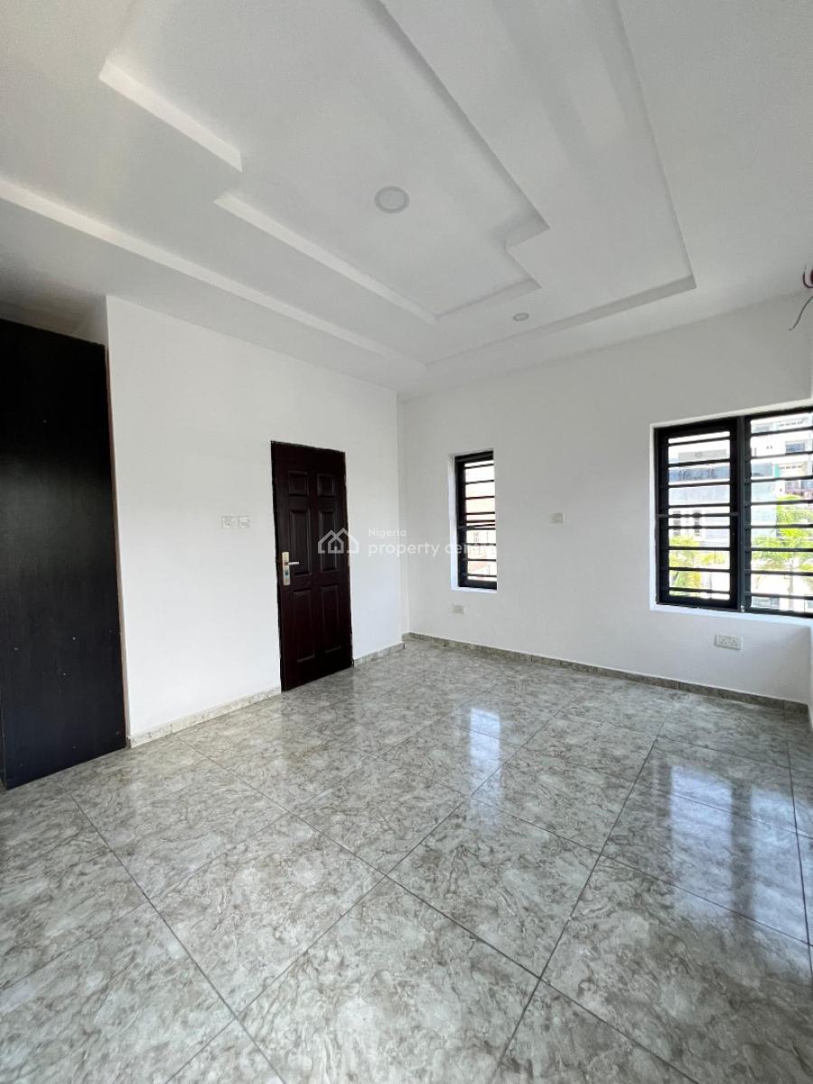 Aesthetically Pleasing 3bedroom Apartment with Bq, Lekki Phase 1, Lekki, Lagos, Flat / Apartment for Sale