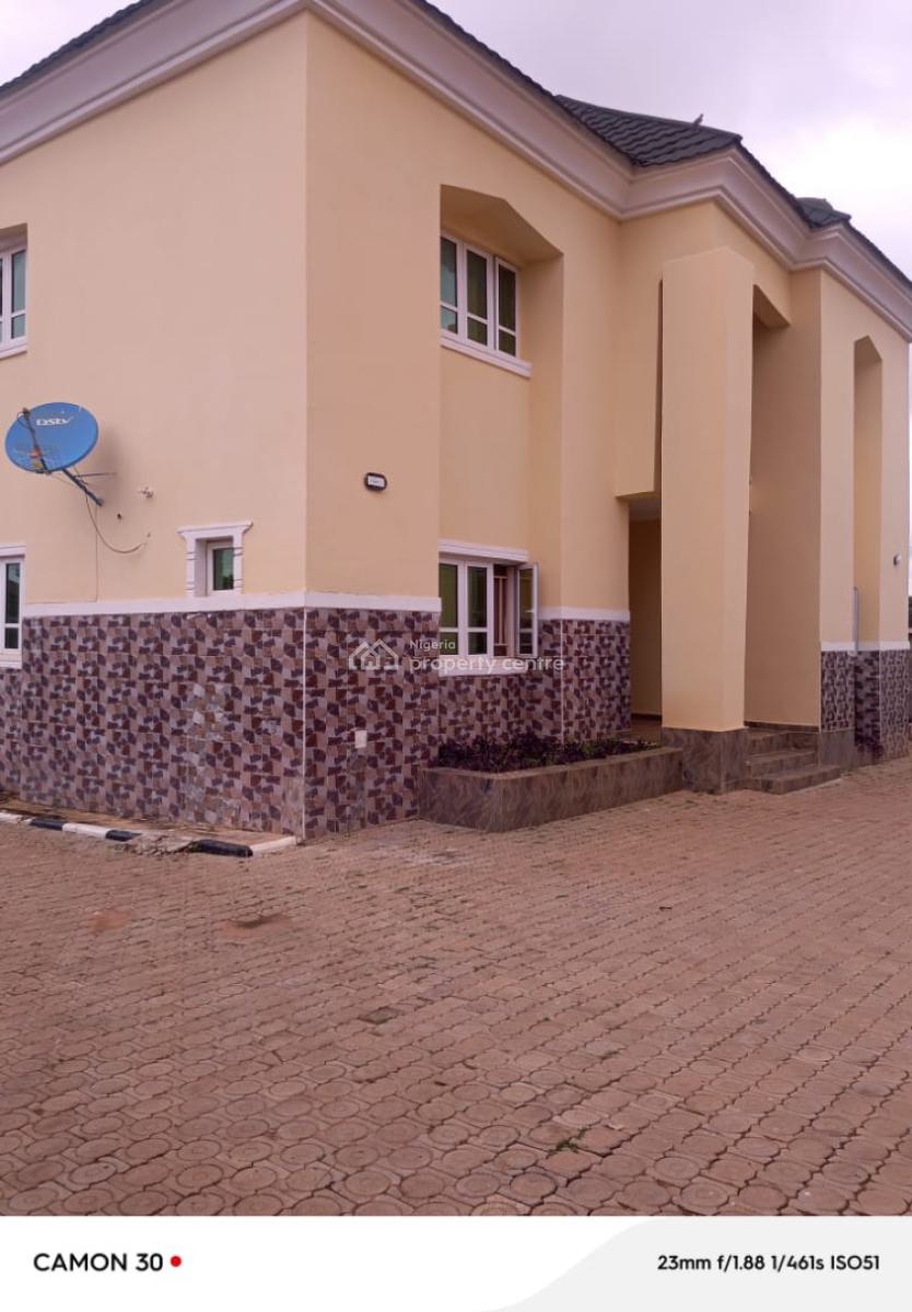 a Sparkling Spacious 3 Bedroom in a Detached Duplex Upstairs with a/cs, Dakwo/lokogoma, Dakwo, Abuja, Flat / Apartment for Rent