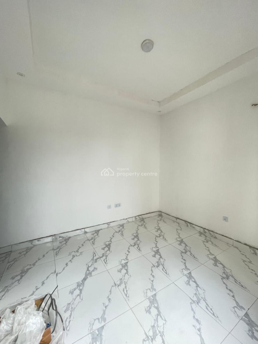 Tenanted 1 Bedroom Self Serviced Apartment, Ajah, Lagos, Flat / Apartment for Sale