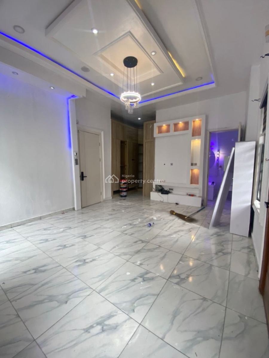 Master Bedroom + Mini Lounge ( Upstairs), Oral Estate Extension, Ikota, Lekki, Lagos, Mini Flat (room and Parlour) for Rent