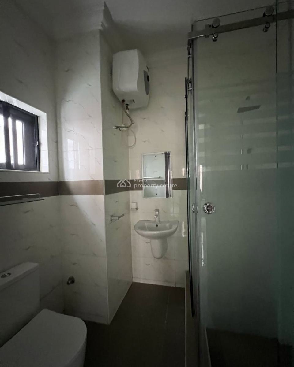 Newly Built 3-bedroom Flat, Lekki Phase 1, Lekki, Lagos, Flat / Apartment for Rent