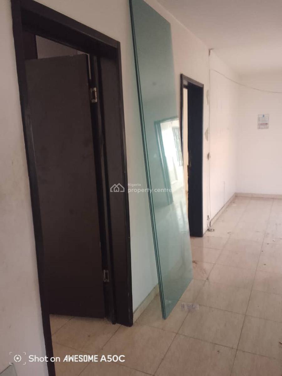 Spacious 4 Bedroom Semi Detached House with 2 Rooms Bq, Off Durosimi Etti Road, Lekki Phase 1, Lekki, Lagos, Semi-detached Duplex for Rent