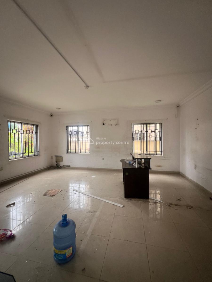 Spacious 4 Bedroom Semi Detached House with 2 Rooms Bq, Off Durosimi Etti Road, Lekki Phase 1, Lekki, Lagos, Semi-detached Duplex for Rent