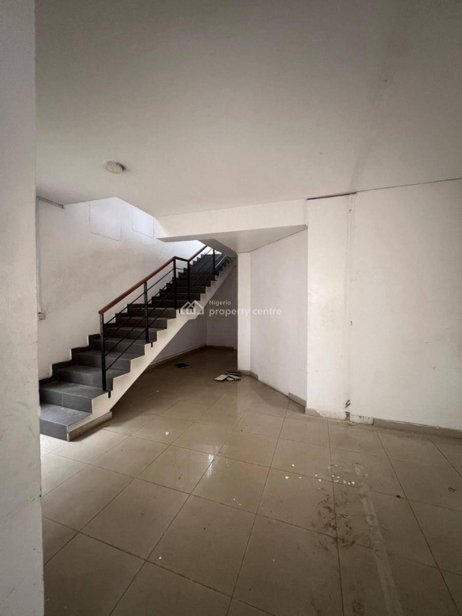 Spacious 4 Bedroom Semi Detached House with 2 Rooms Bq, Off Durosimi Etti Road, Lekki Phase 1, Lekki, Lagos, Semi-detached Duplex for Rent