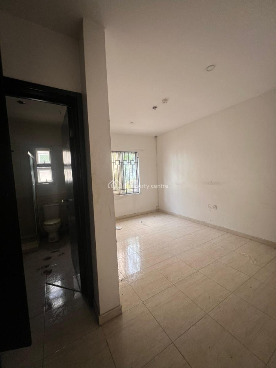 Spacious 4 Bedroom Semi Detached House with 2 Rooms Bq, Off Durosimi Etti Road, Lekki Phase 1, Lekki, Lagos, Semi-detached Duplex for Rent