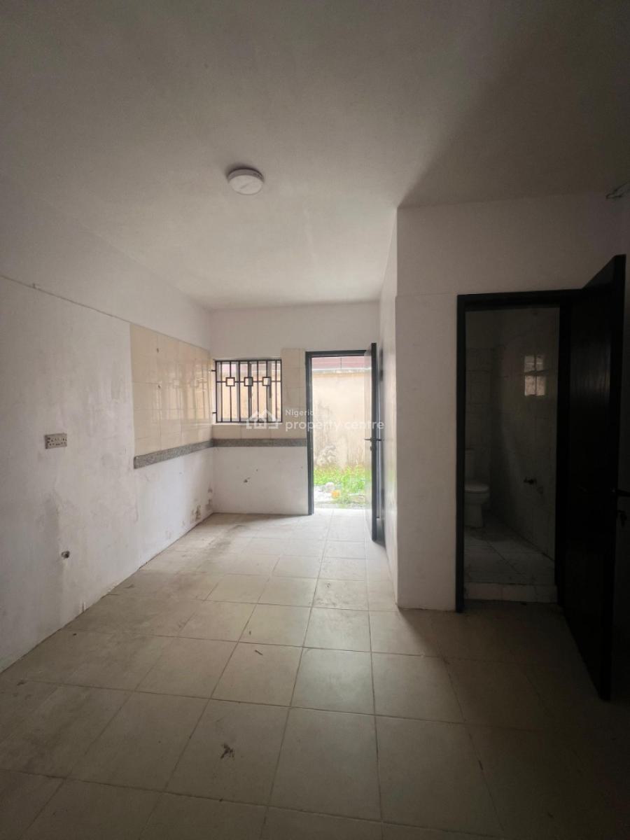 Spacious 4 Bedroom Semi Detached House with 2 Rooms Bq, Off Durosimi Etti Road, Lekki Phase 1, Lekki, Lagos, Semi-detached Duplex for Rent