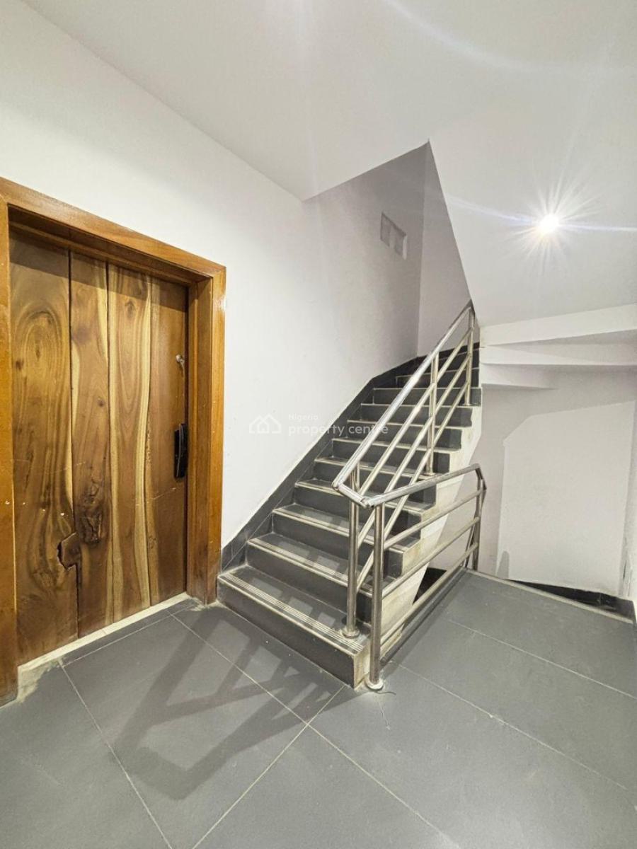 Luxury 2bedroom Maisonette in Lekki Phase 1, Freedom Way ,lekki Phase One ,lekki ,lagos ,nigeria, Lekki Phase 1, Lekki, Lagos, Flat / Apartment for Sale