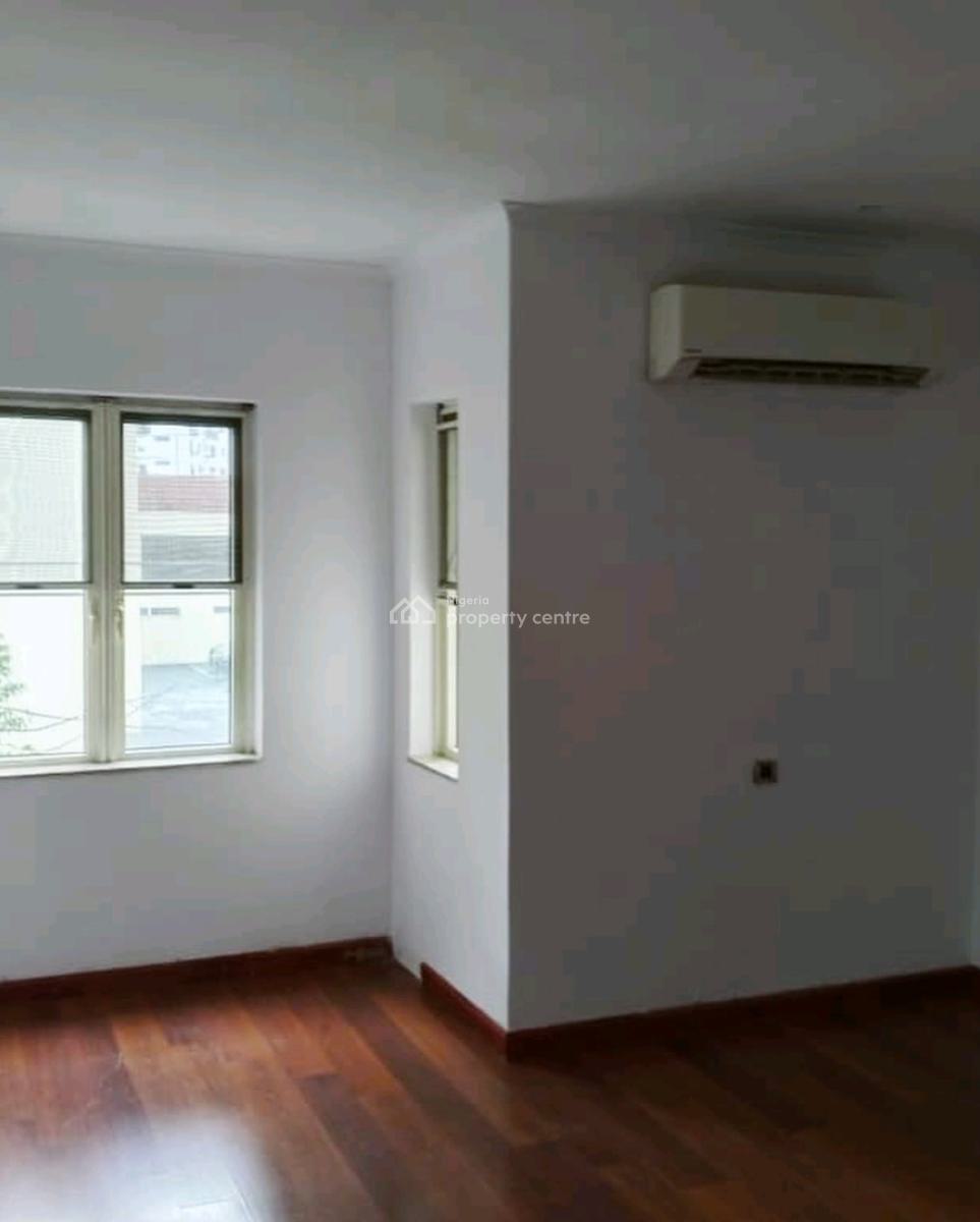 Spacious 3 Bedroom Apartment with Bq, Ikoyi, Ikoyi, Lagos, Flat / Apartment for Rent