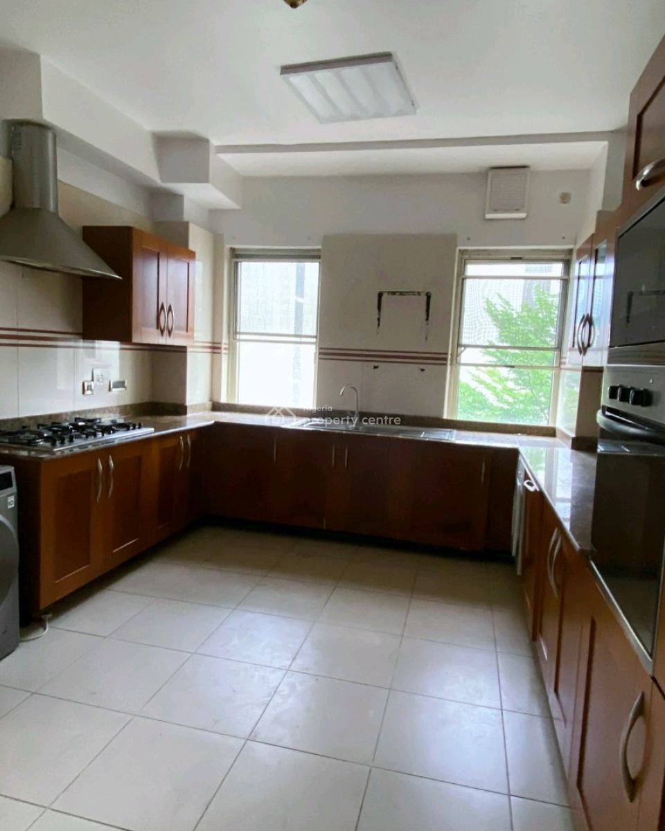 Spacious 3 Bedroom Apartment with Bq, Ikoyi, Ikoyi, Lagos, Flat / Apartment for Rent