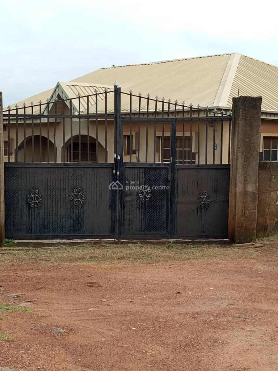 3 Bedroom Bungalow on a Plot of Land, Elewuro, Akobo, Ibadan, Oyo, Detached Bungalow for Sale