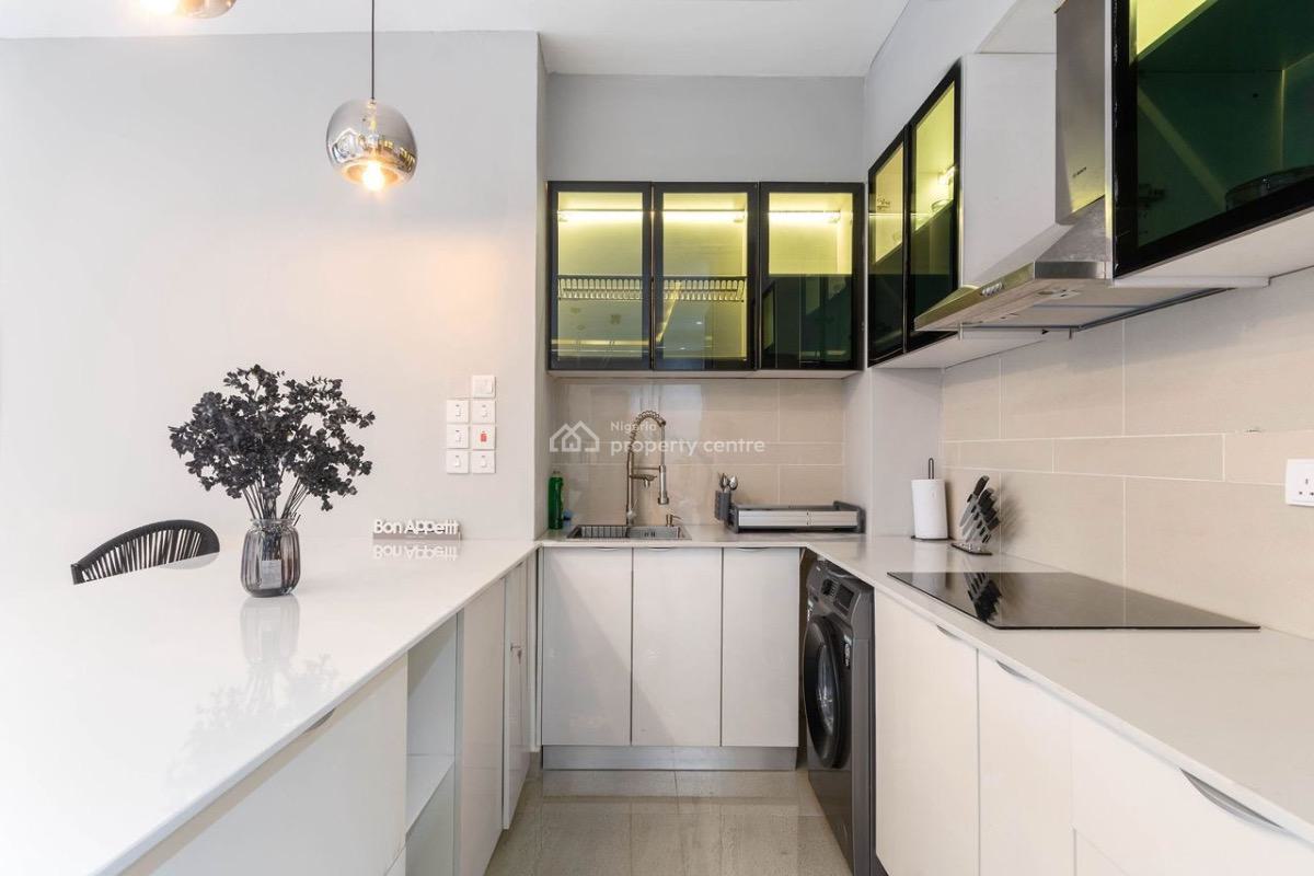 Exquisitely Designed 2-bedroom Apartment, Lekki Phase 1, Lekki, Lagos, Flat / Apartment Short Let