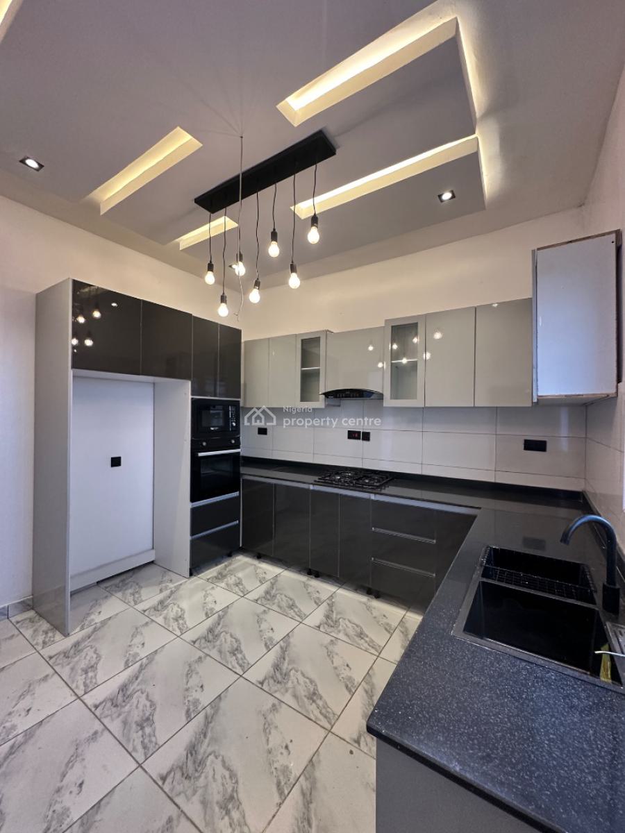 2bedroom Apartement, Illasan, Lekki, Lagos, Flat / Apartment for Sale