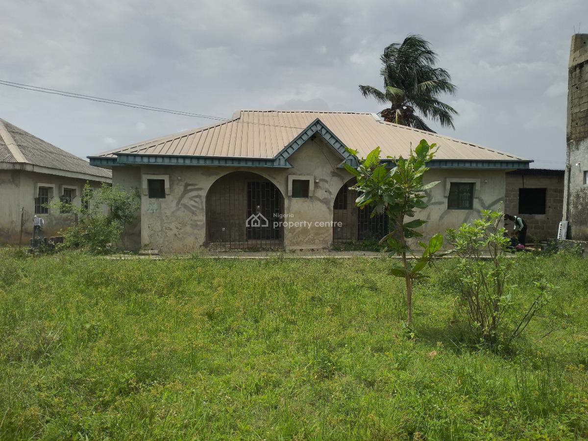 3 Bedroom Bungalow, Oduloye Off Bayeku Road, Igbogbo, Ikorodu, Lagos, Detached Bungalow for Sale
