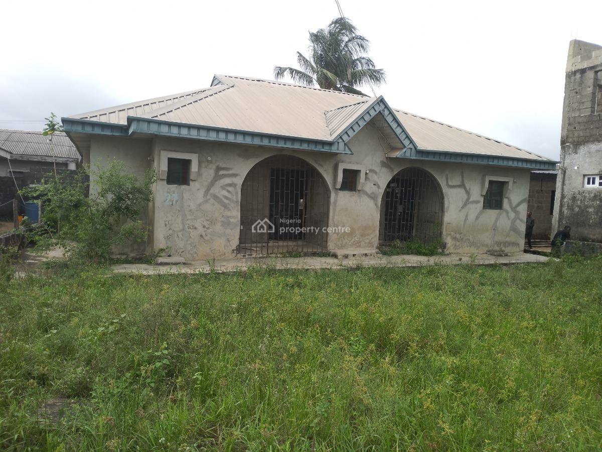 3 Bedroom Bungalow, Oduloye Off Bayeku Road, Igbogbo, Ikorodu, Lagos, Detached Bungalow for Sale