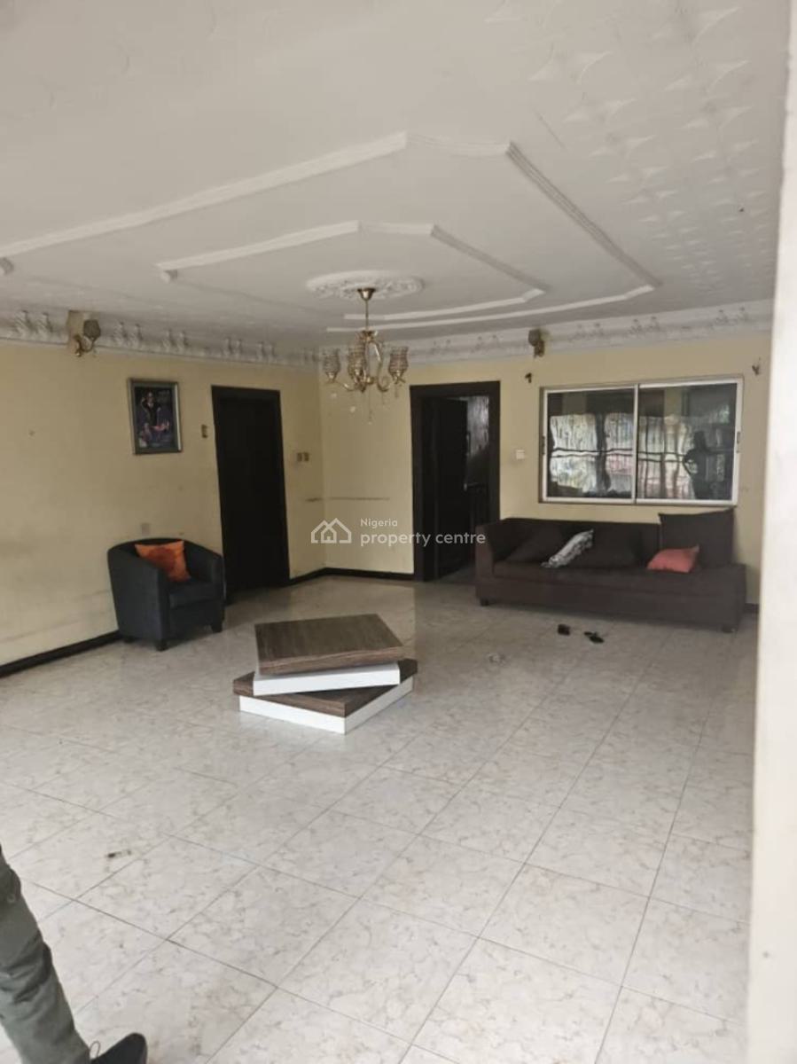 Spacious 4 Bedrom Flat (upstairs), Lovely Environment Inside Omole Phase 2 Estate Ikeja, Omole Phase 2, Ikeja, Lagos, Flat / Apartment for Rent