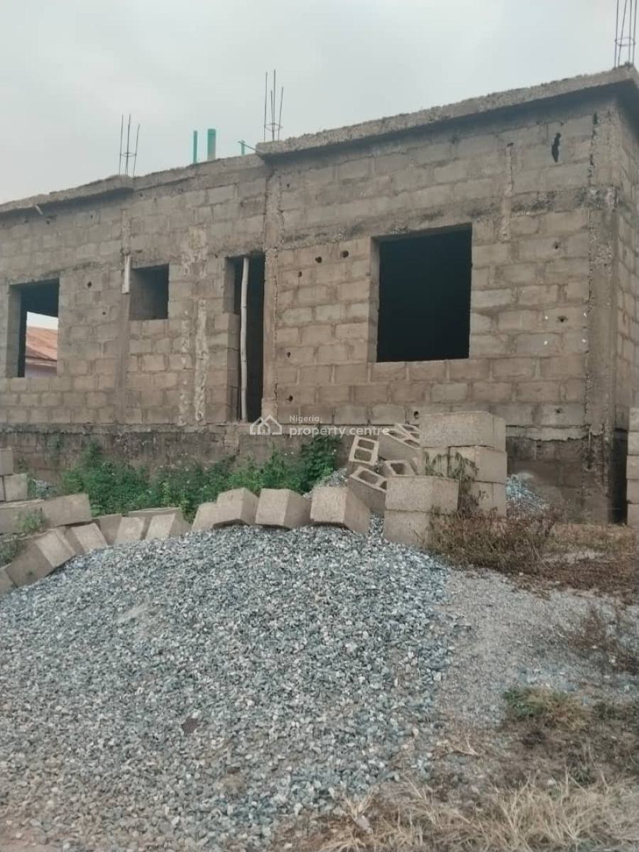 Uncompleted 4 Units of Room& Palour& 2 Units of 2 Bedroom, Alegongo Estate, Akobo, Ibadan, Oyo, Block of Flats for Sale