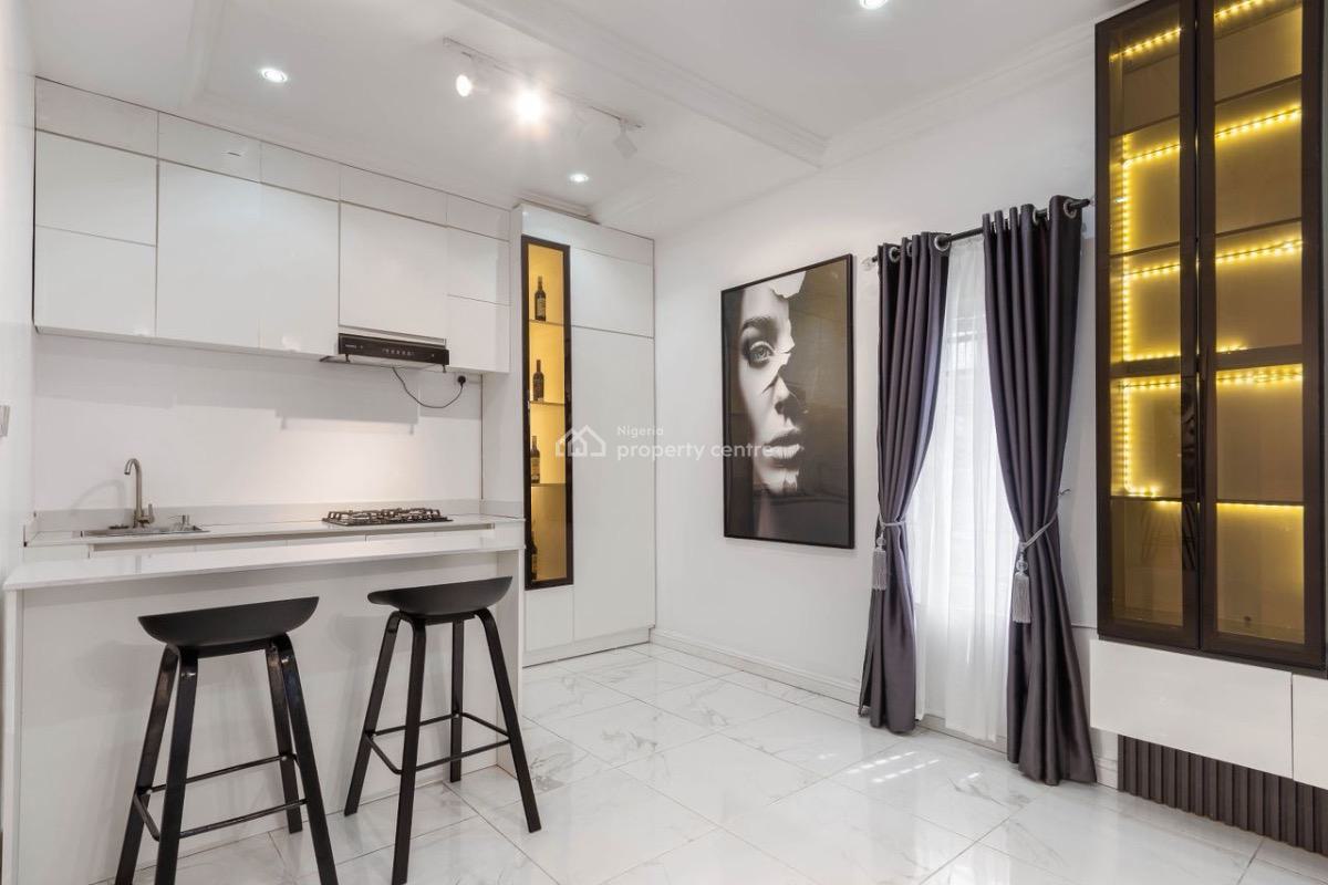 Cozy 1 Bedroom Apartment with Ps5, Ikate, Lekki, Lagos, Flat / Apartment Short Let