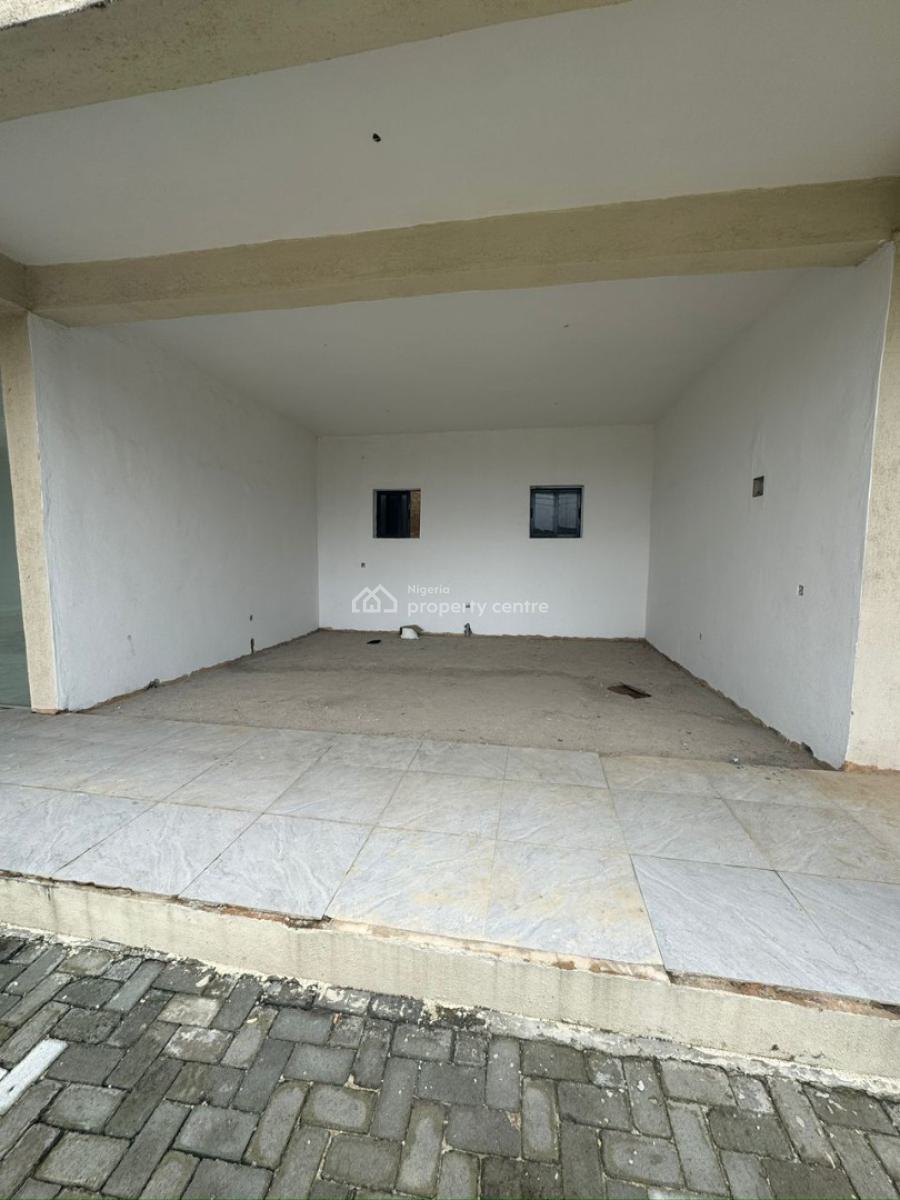 30sqm Shop Space in a Shopping Mall, Surulere, Lagos, Plaza / Complex / Mall for Sale