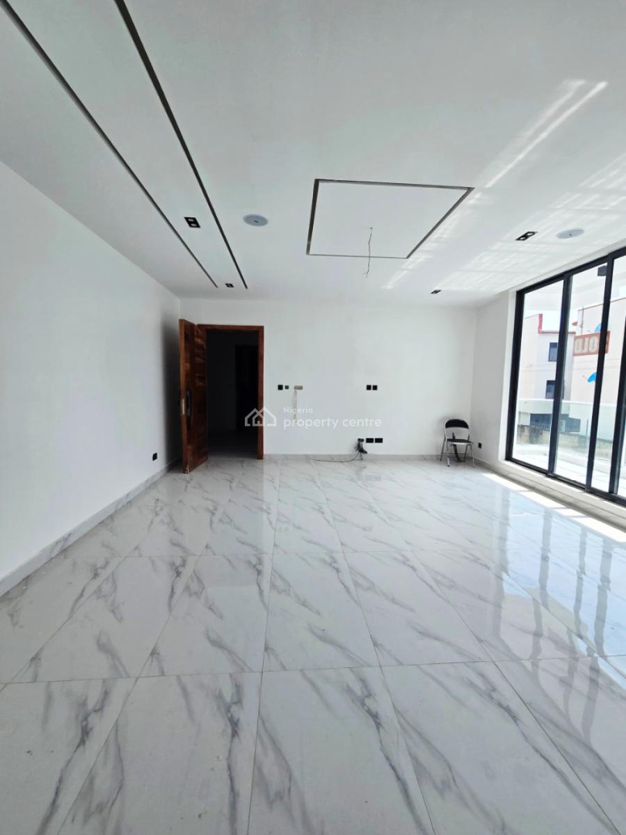 Charming 2 Bedroom Apartment with Swimming Pool, Gym and  Elevator, Lekki Phase 1, Lekki, Lagos, Flat / Apartment for Sale