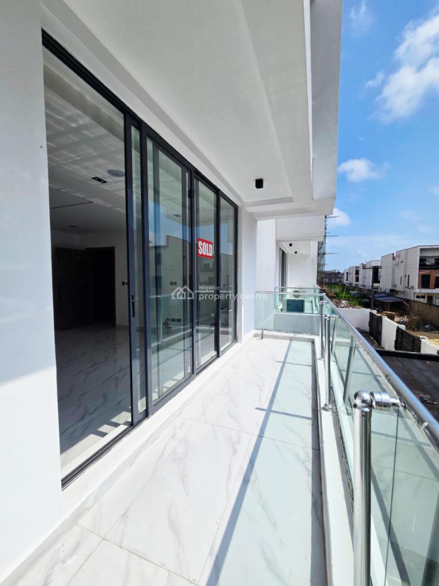 Charming 2 Bedroom Apartment with Swimming Pool, Gym and  Elevator, Lekki Phase 1, Lekki, Lagos, Flat / Apartment for Sale