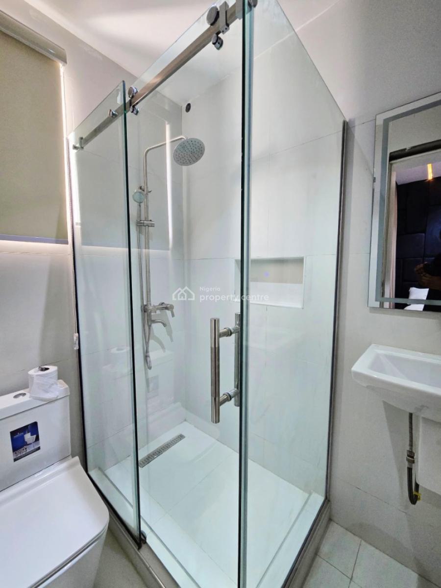 Charming 2 Bedroom Apartment with Swimming Pool, Gym and  Elevator, Lekki Phase 1, Lekki, Lagos, Flat / Apartment for Sale