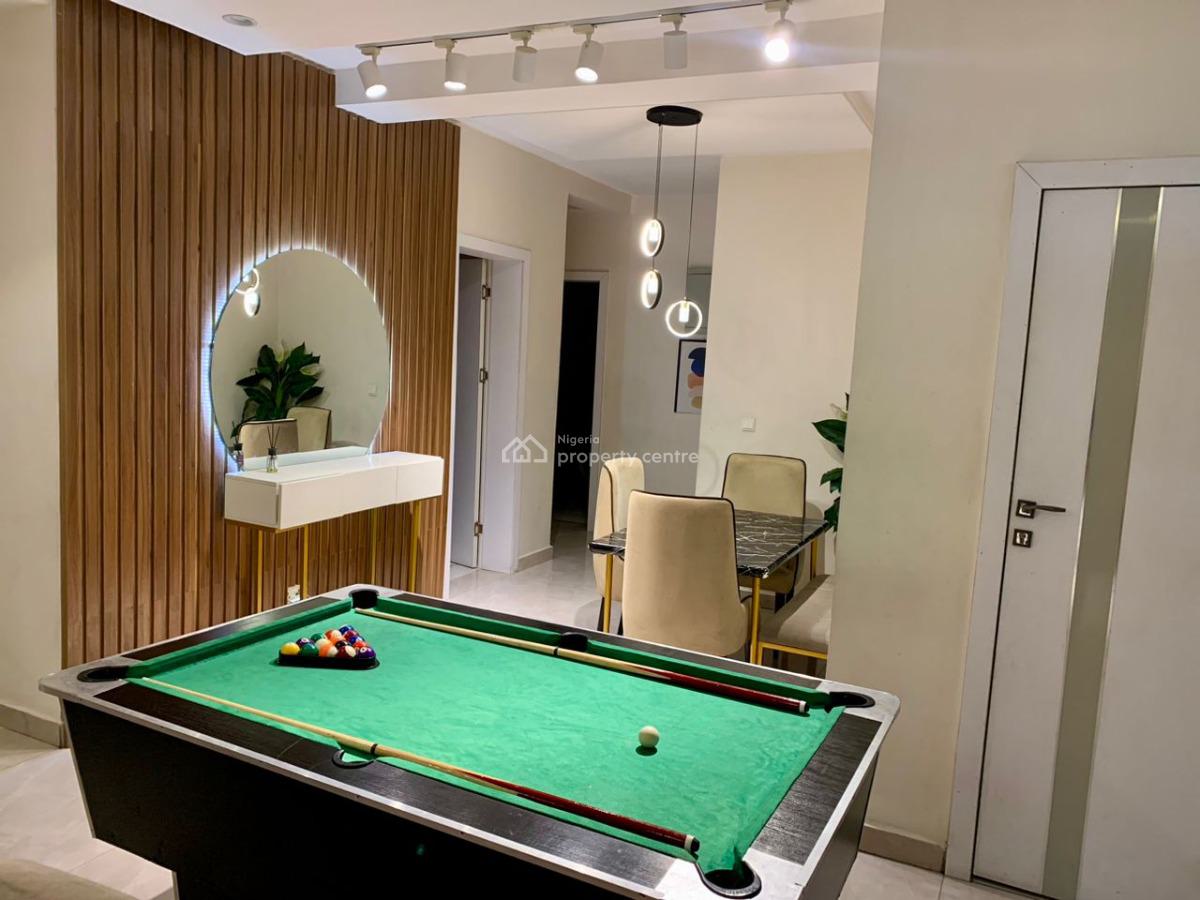 Nicely Furnished 3 Bedrooms Apartment, Lekki Phase 1, Lekki, Lagos, Flat / Apartment Short Let