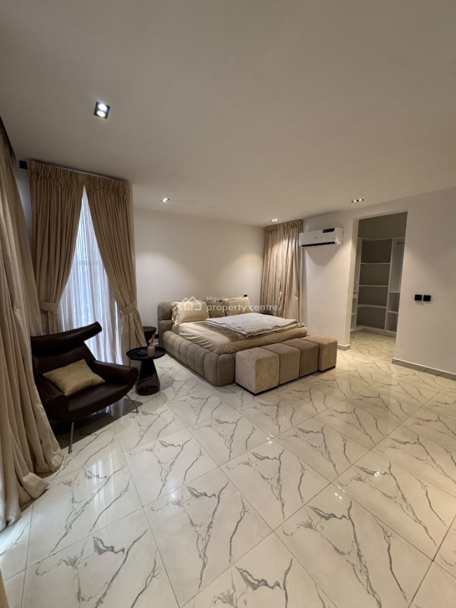 Fully Furnished 3 Bedroom Penthouse Apartment, Lekki Phase 1, Lekki, Lagos, Flat / Apartment for Sale