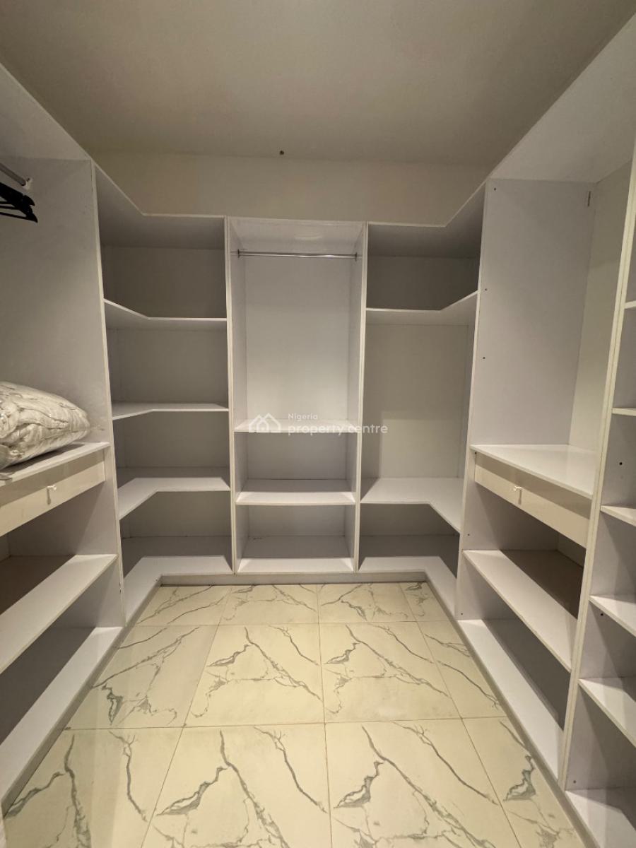 Fully Furnished 3 Bedroom Penthouse Apartment, Lekki Phase 1, Lekki, Lagos, Flat / Apartment for Sale
