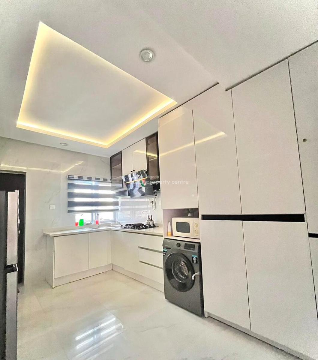 Nicely Furnished 3 Bedroom Apartment, Chevron, Lekki, Lagos, Flat / Apartment Short Let