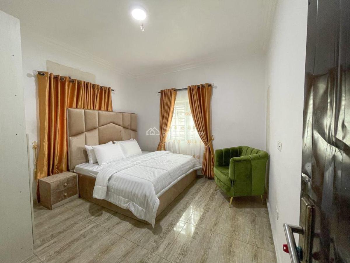 Nicely Furnished 3 Bedrooms Apartment, Sangotedo, Ajah, Lagos, Flat / Apartment Short Let