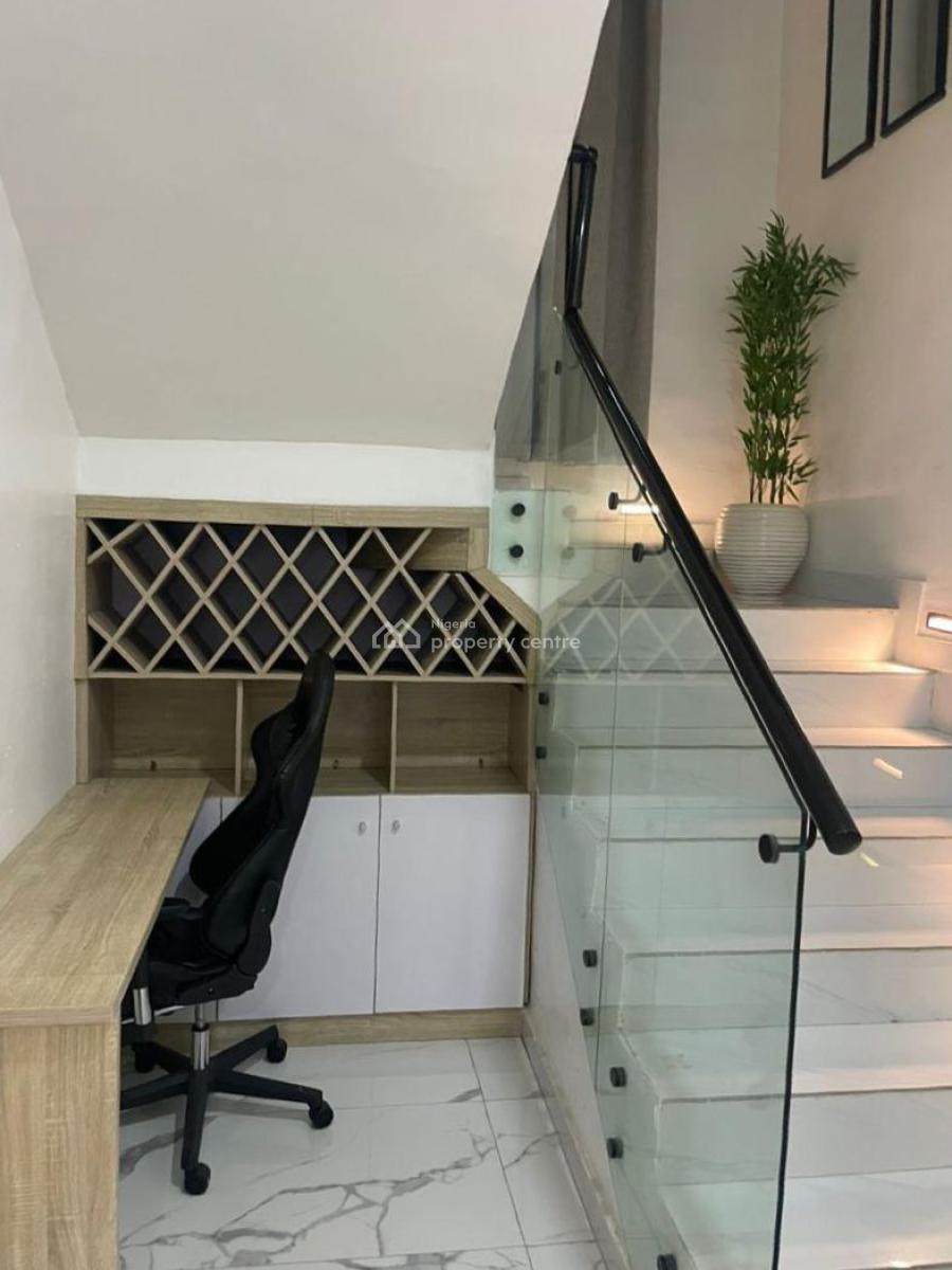 Nicely Furnished 5 Bedrooms Apartment, Ikate, Lekki, Lagos, Flat / Apartment Short Let