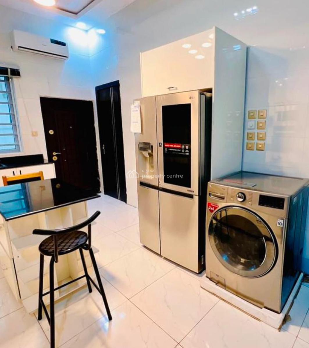 Nicely Furnished 5 Bedrooms Apartment, Orchid, Lekki, Lagos, Flat / Apartment Short Let
