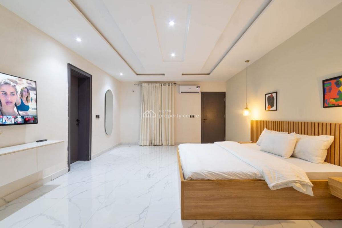 Nicely Furnished 2 Bedrooms Apartment, Lekki Phase 1, Lekki, Lagos, Flat / Apartment Short Let