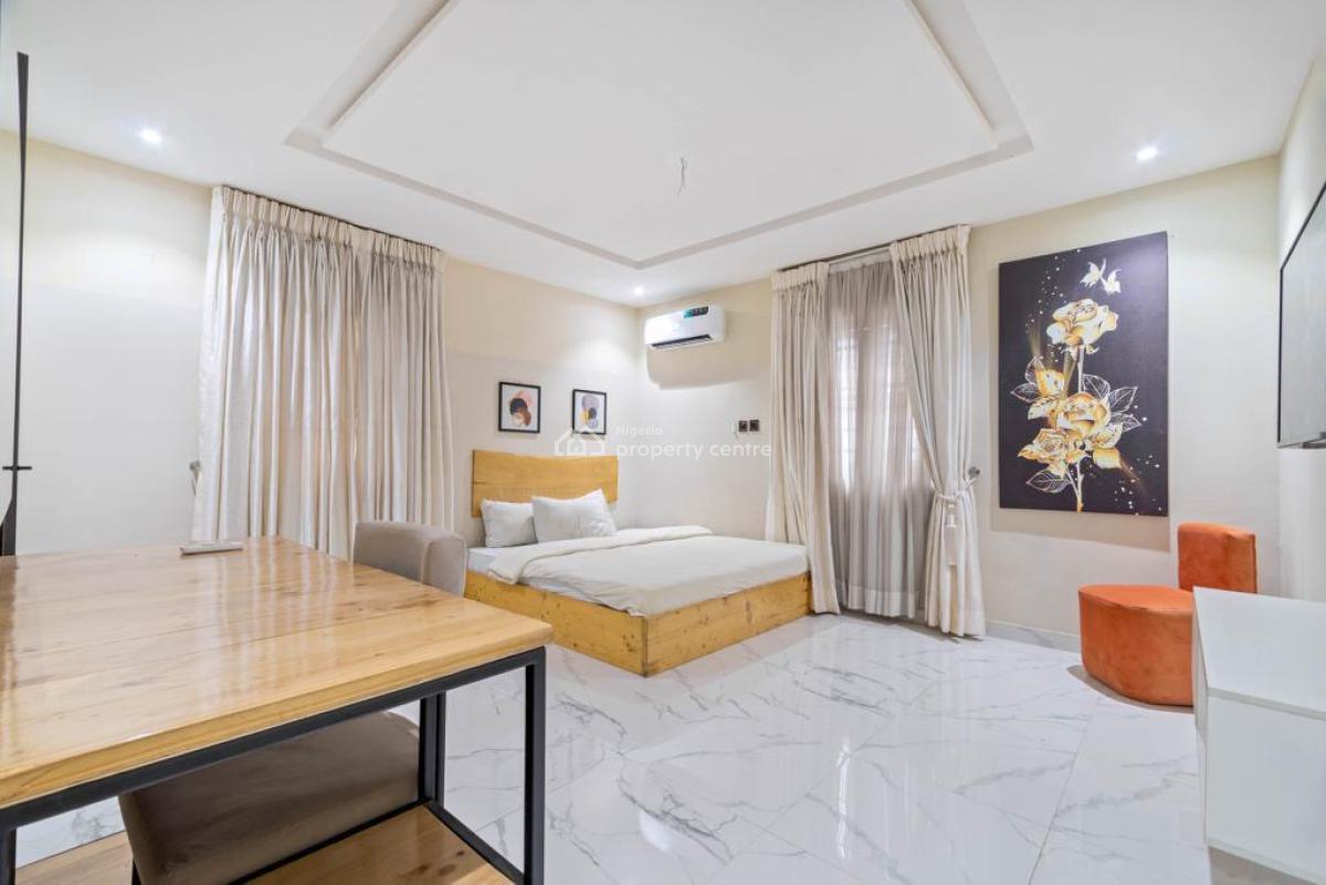 Nicely Furnished 2 Bedrooms Apartment, Lekki Phase 1, Lekki, Lagos, Flat / Apartment Short Let