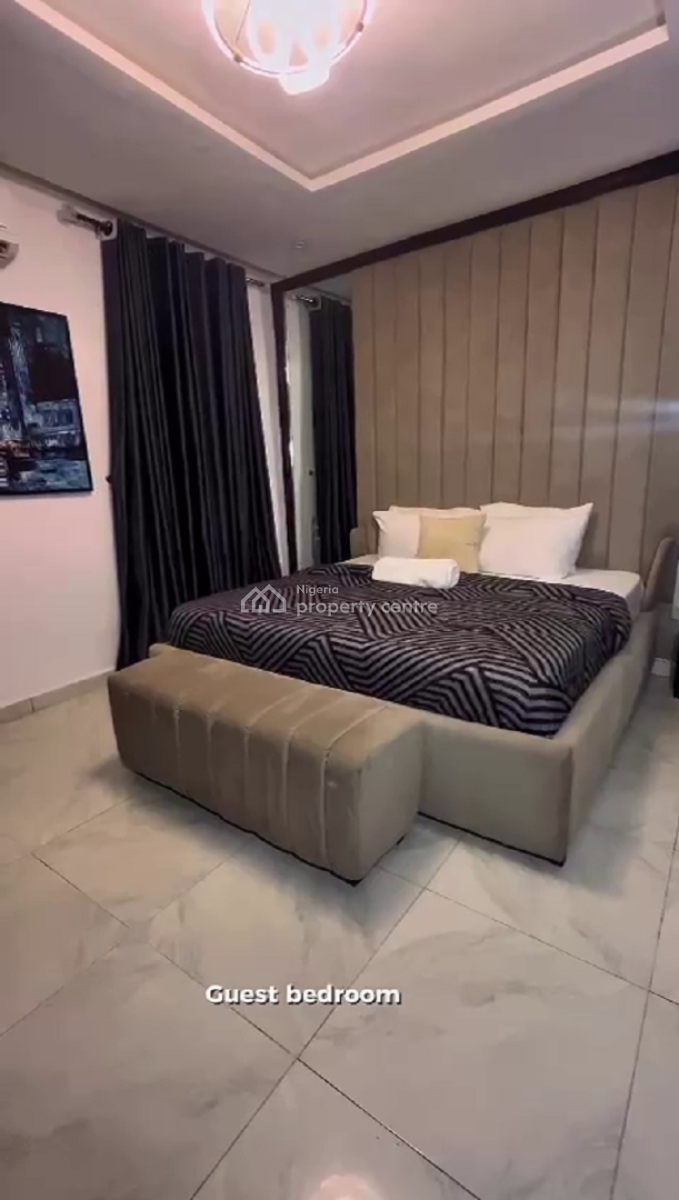Nicely Furnished 2 Bedrooms Apartment, Lekki Phase 1, Lekki, Lagos, Flat / Apartment Short Let