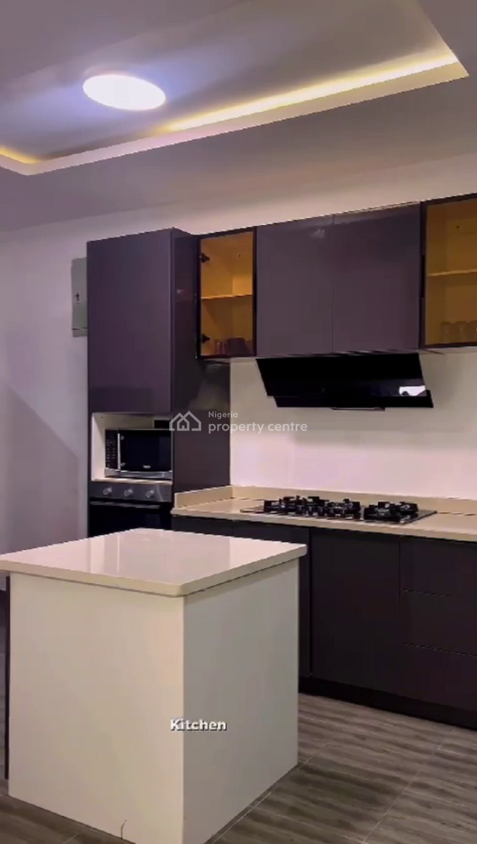 Nicely Furnished 2 Bedrooms Apartment, Lekki Phase 1, Lekki, Lagos, Flat / Apartment Short Let