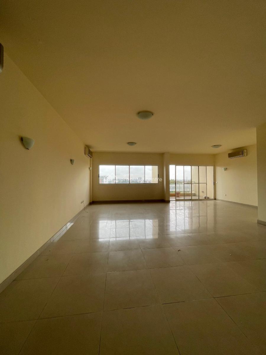 Lovely 3bedroom Apartment with Pool, Gym and Elevator., Old Ikoyi, Old Ikoyi, Ikoyi, Lagos, Block of Flats for Sale
