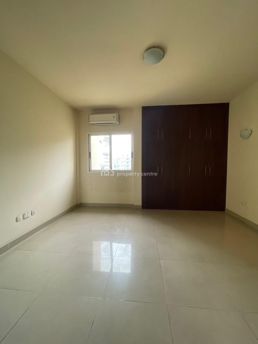 Lovely 3bedroom Apartment with Pool, Gym and Elevator., Old Ikoyi, Old Ikoyi, Ikoyi, Lagos, Block of Flats for Sale
