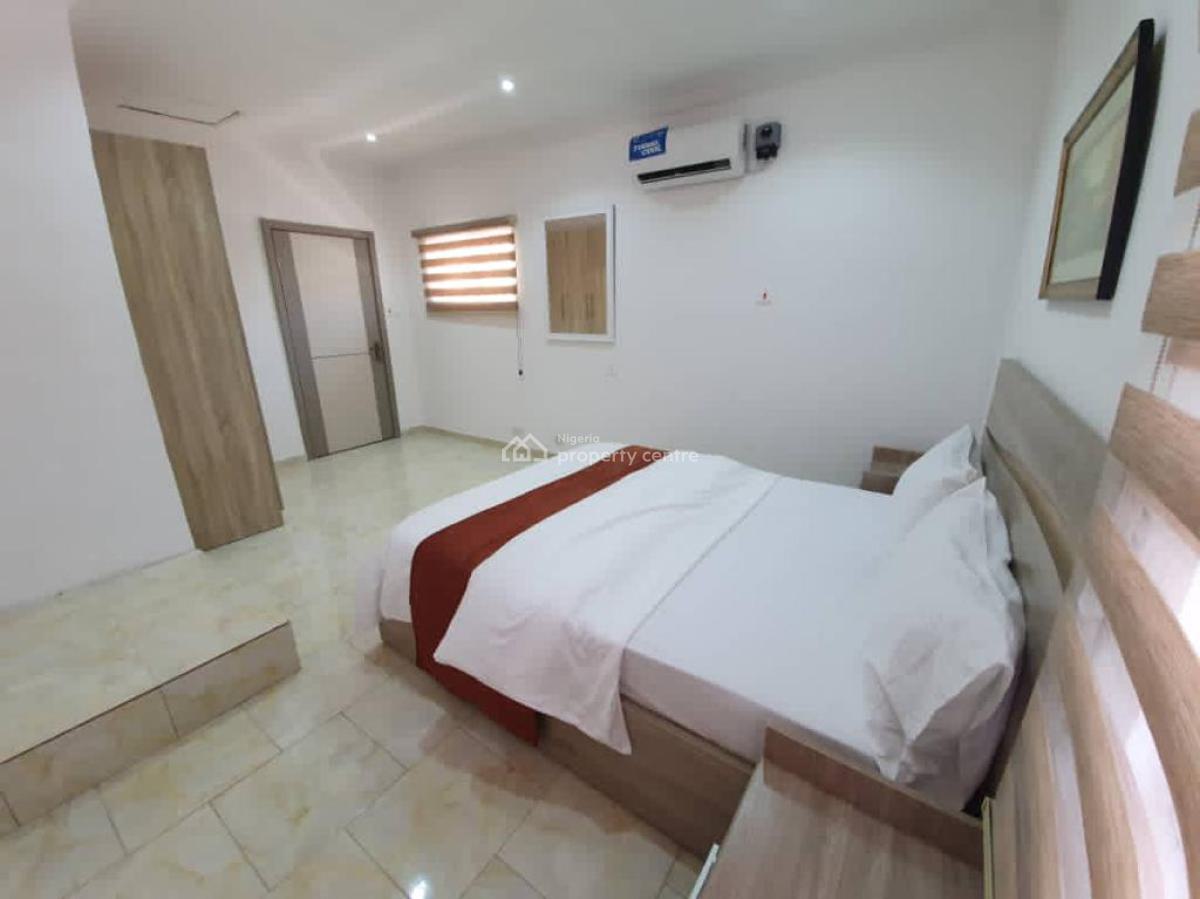 Nicely Furnished 2 Bedrooms Apartment, Parkview, Ikoyi, Lagos, Flat / Apartment Short Let