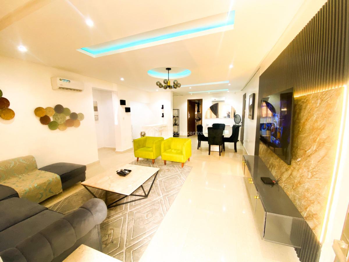 Nicely Furnished 3 Bedrooms Apartment, Lekki Phase 1, Lekki, Lagos, Flat / Apartment Short Let
