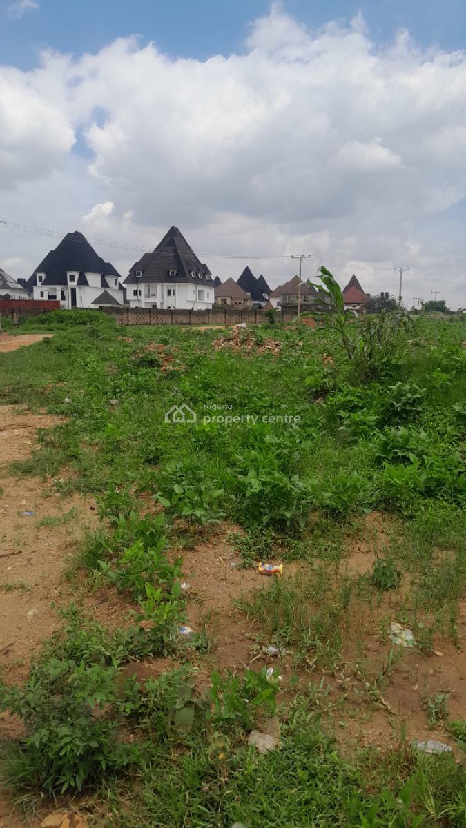 4 Bedrooms Penthouse Duplex, By Woodframe Furnitures, Lugbe District, Abuja, Residential Land for Sale