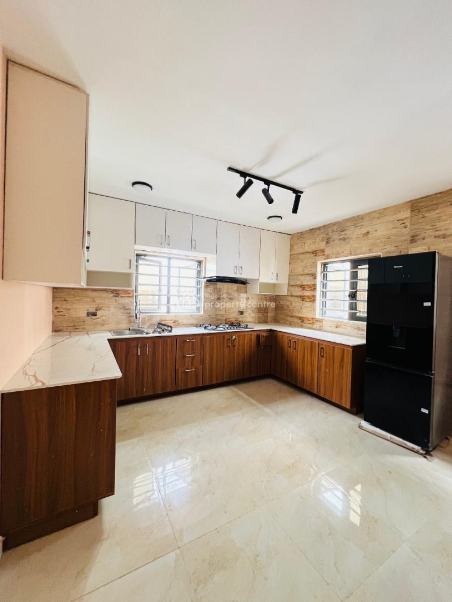 Spaciously Built 4 Bedroom Semi Detached Duplex with Bq, Maryland, Lagos, Semi-detached Duplex for Sale